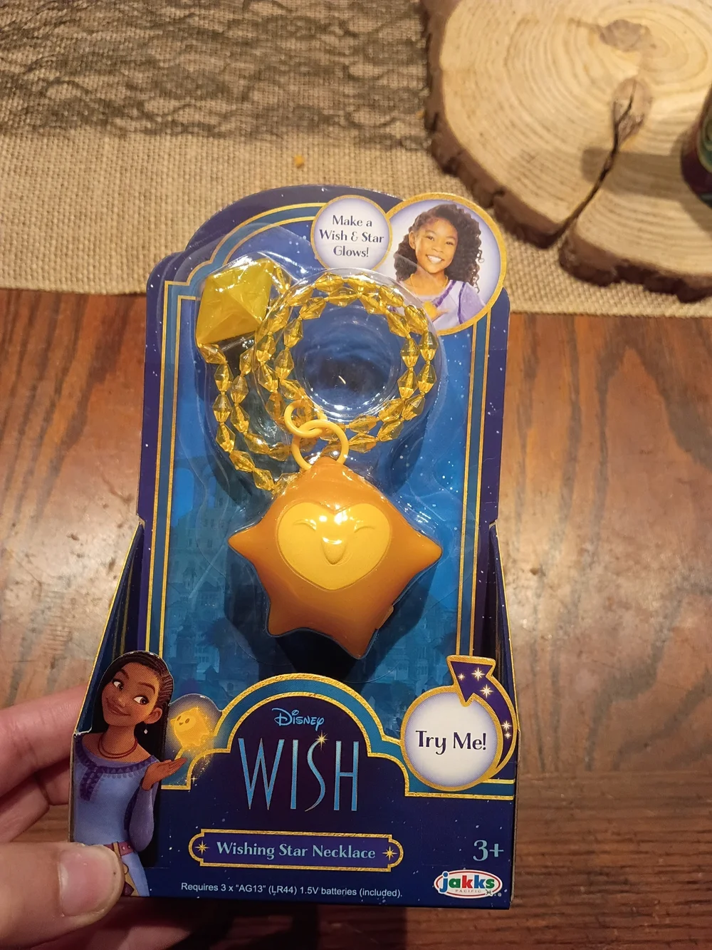 Disney WISH Purple Dress & Yellow Star Light-Up Toy Packaging